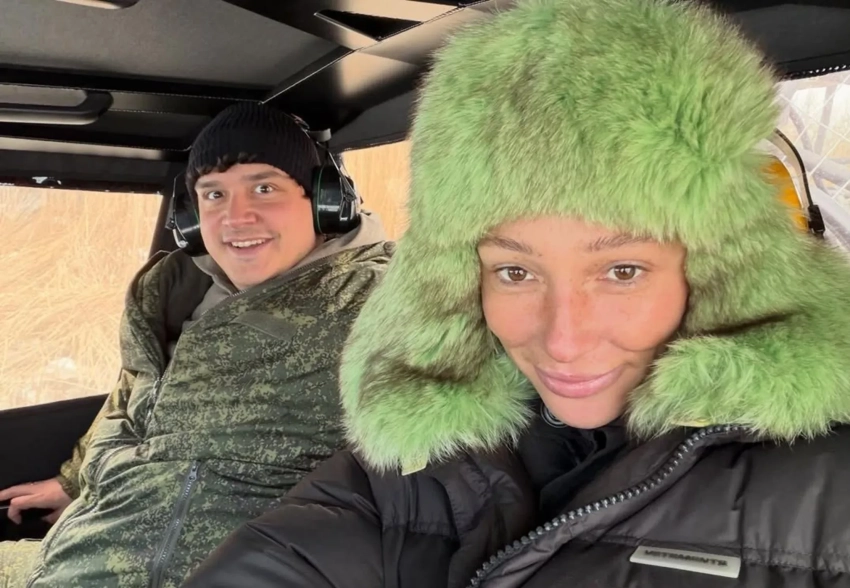 Татьяна Навка с детьми на Алтае, а Настя Ивлеева на берегу Финского залива: как звёзды провели выходные